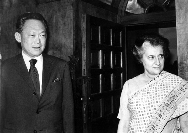 Lee-Kuan-Yew-with-Indira-Gandhi.jpg